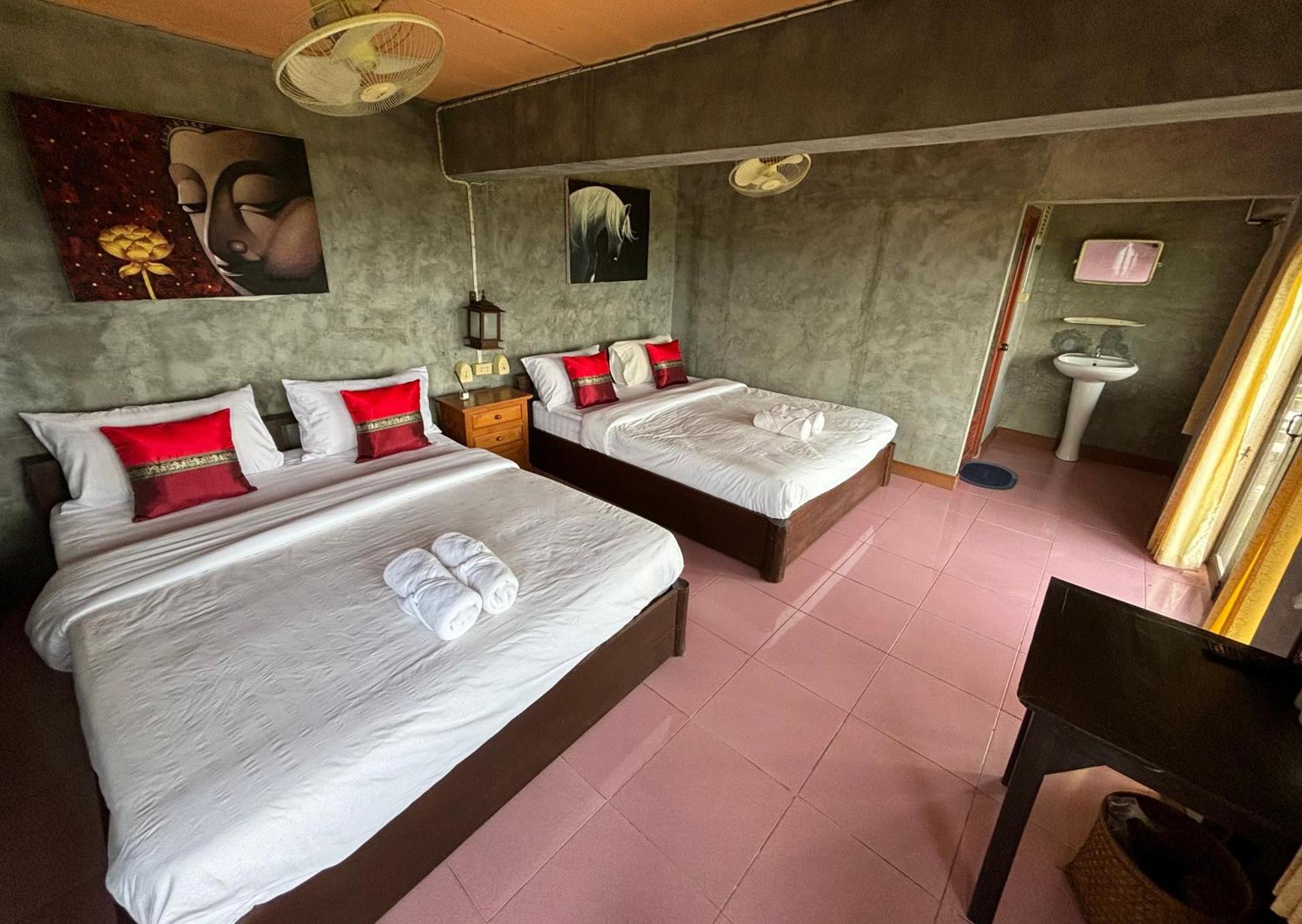 Pai Kiang Fa Hotel Buitenkant foto